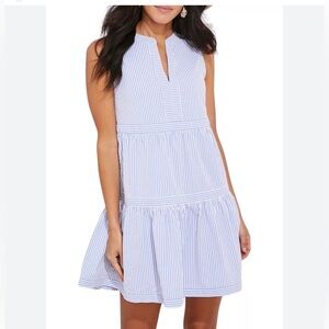 Vineyard Vines Performance Harbor tiered dress seersucker stripe sz large